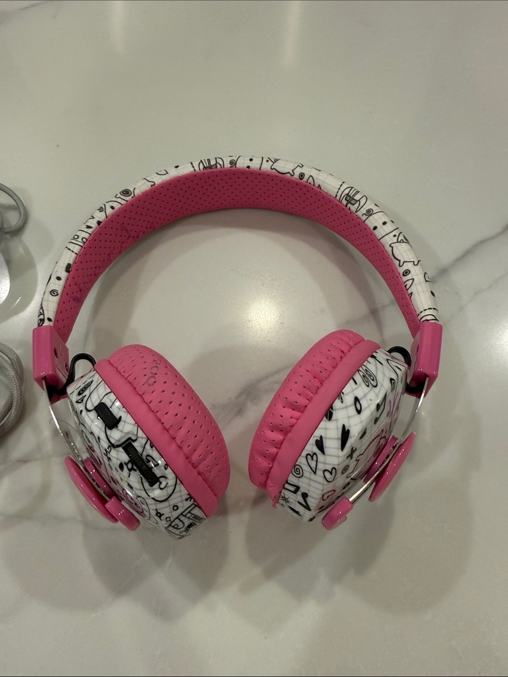Kids Pink Patterned On-Ear Headphones with Cushioned Ear Pads